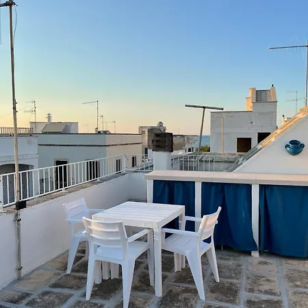 Casa Azzurro אוסטוני